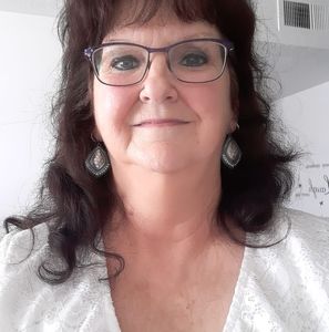 Meet your Posher, Annette